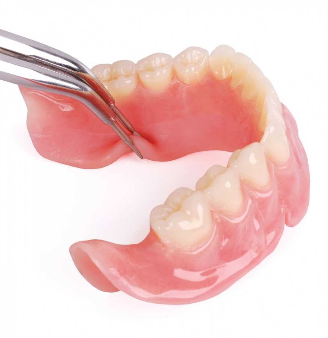 Стоимость протезирования зубов