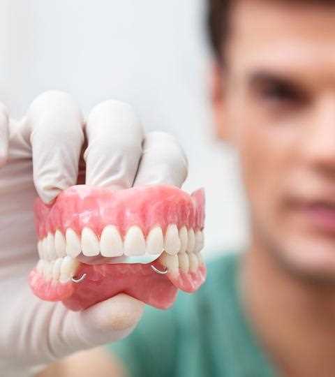 Протезирование зубов многодетным