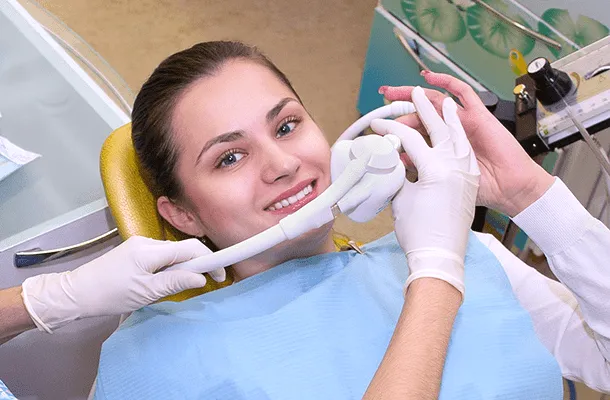 Когда и почему взрослому приходится удалять зуб — причины и последствия